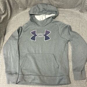 Under armor size medium, loose sweatshirt with hood - hoodie 4 for $20 sale!